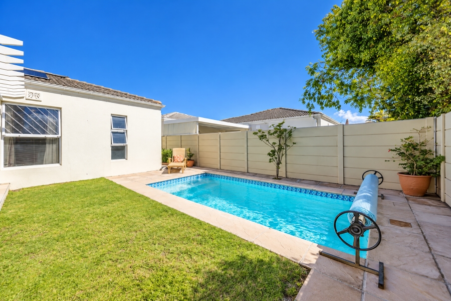 3 Bedroom Property for Sale in Sunningdale Western Cape